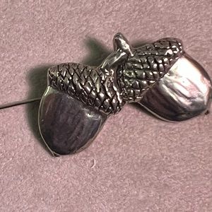 Fall is in the air and so are eight corns. Why not buy this beautiful brooch